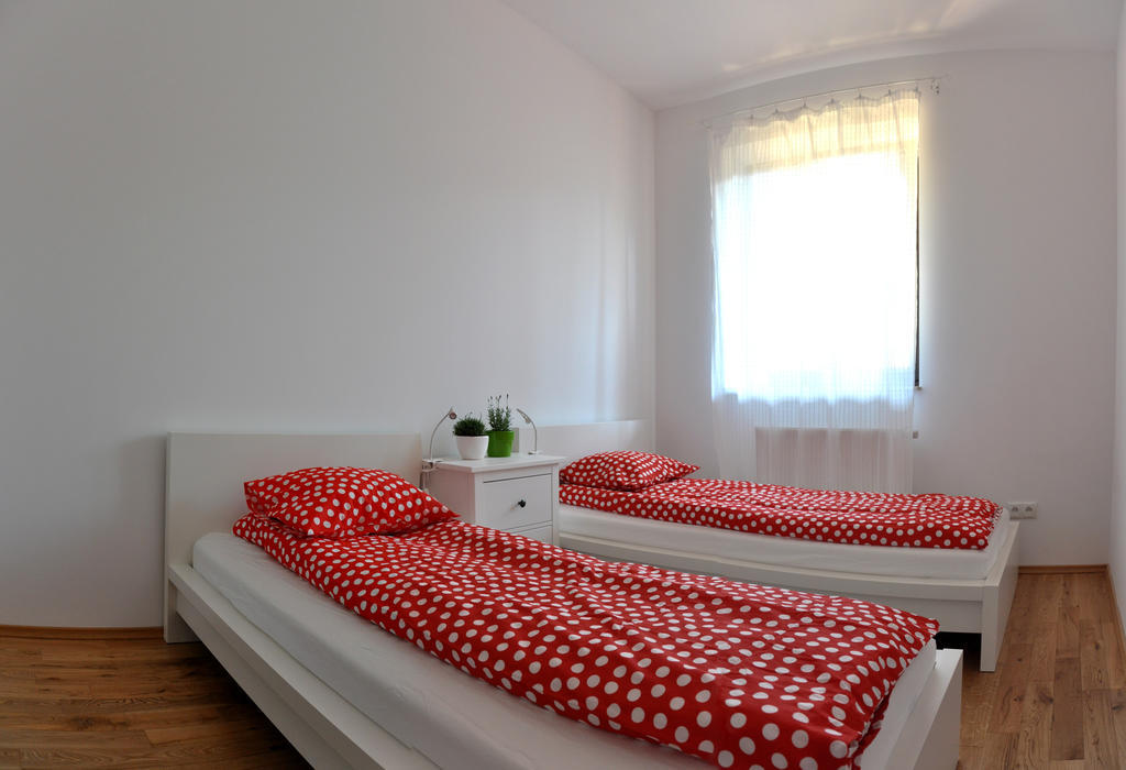 Happyguests Apartments Krasków Εξωτερικό φωτογραφία