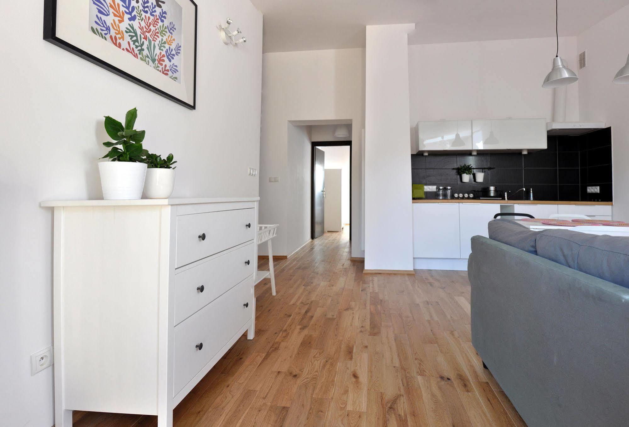 Happyguests Apartments Krasków Εξωτερικό φωτογραφία