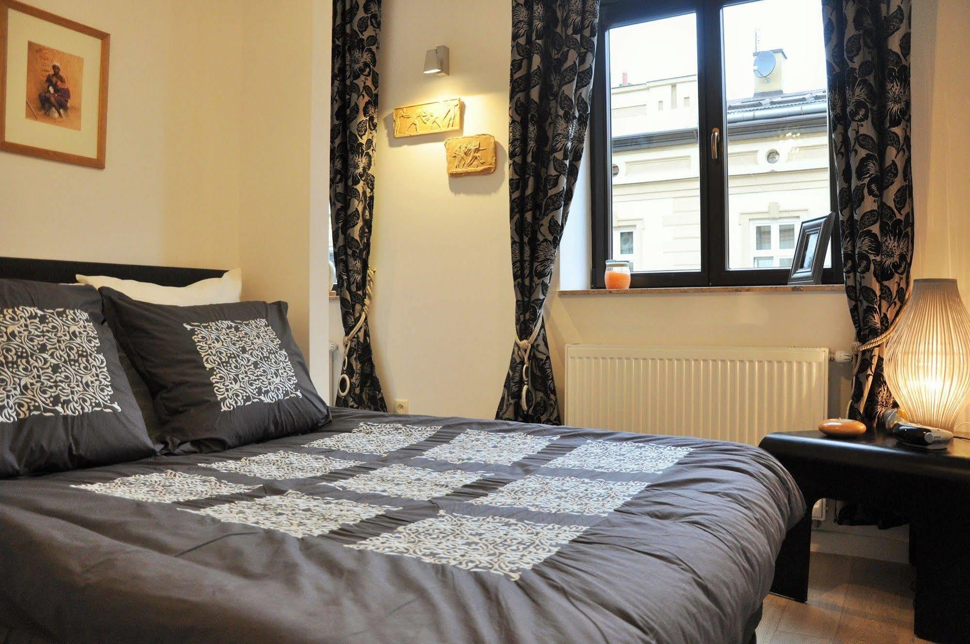 Happyguests Apartments Krasków Εξωτερικό φωτογραφία