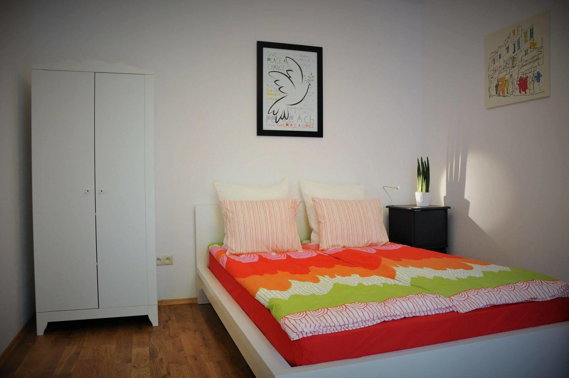 Happyguests Apartments Krasków Εξωτερικό φωτογραφία